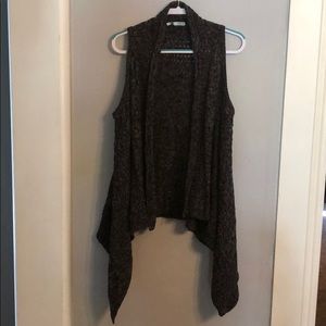 Sleeveless cardigan
